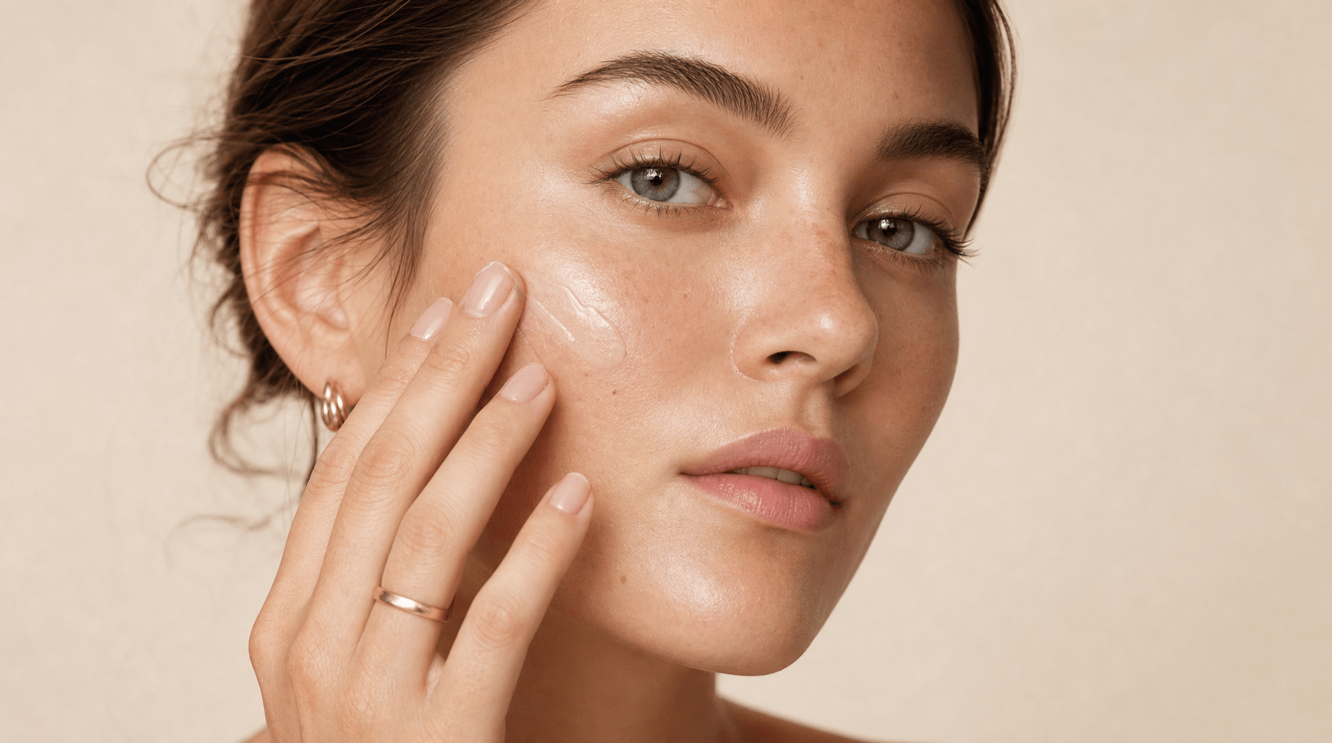 Color-correcting coverage guide showing tones and application tips for reducing facial redness